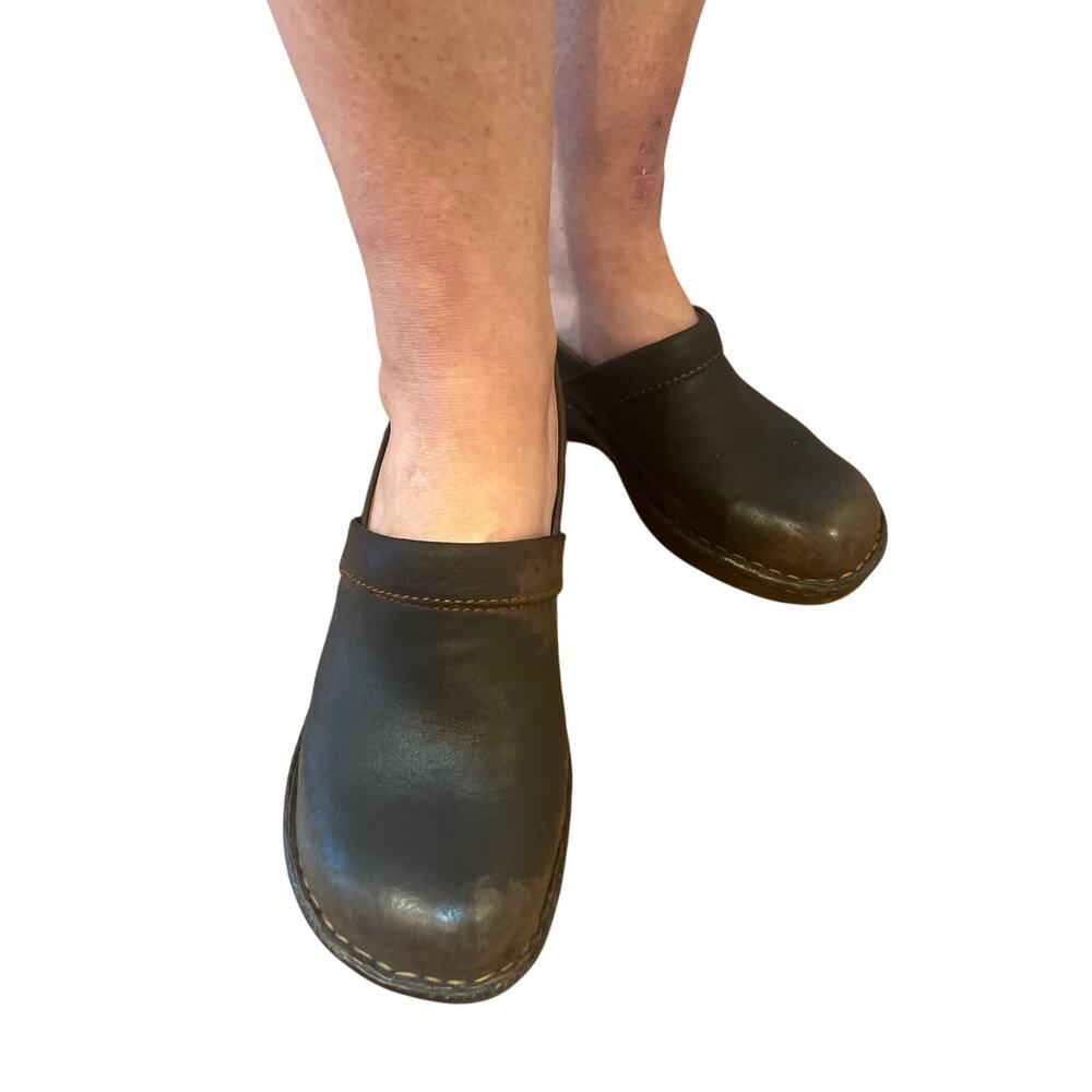 Born BOC Women’s Leather Mule Clogs Brown Comfort Slip On Shoes Size 6.5